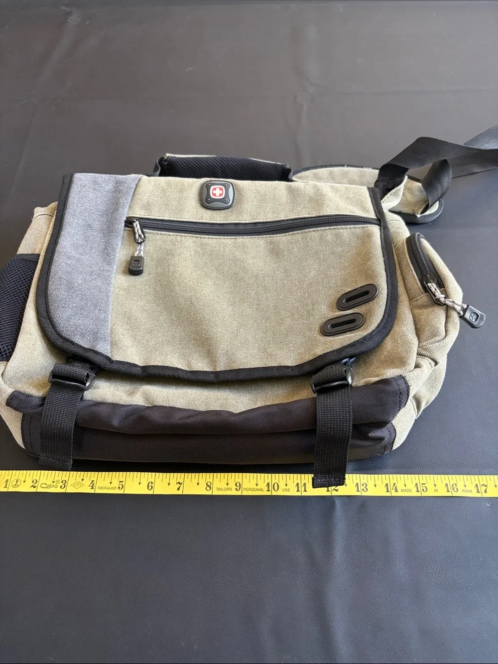 SwissGear Khaki Black Crossbody Messenger Travel Ba